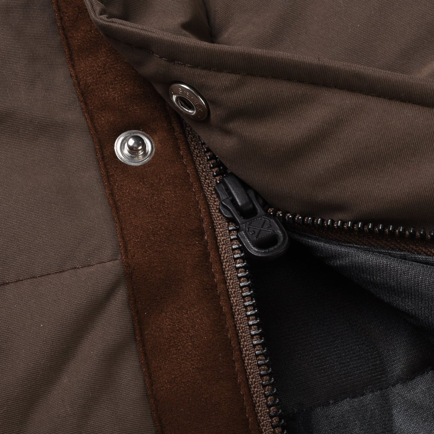 WHITE MOUNTAINEERING WIND STOPPER VEST