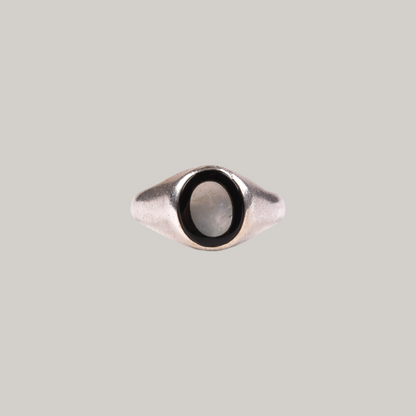 Vintage Mother of Pearl & Onyx Signet Ring