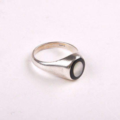 Vintage Mother of Pearl & Onyx Signet Ring