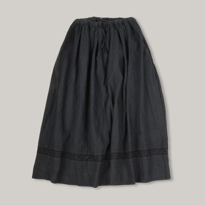 BEAMS BOY EMBROIDERED LACE SKIRT