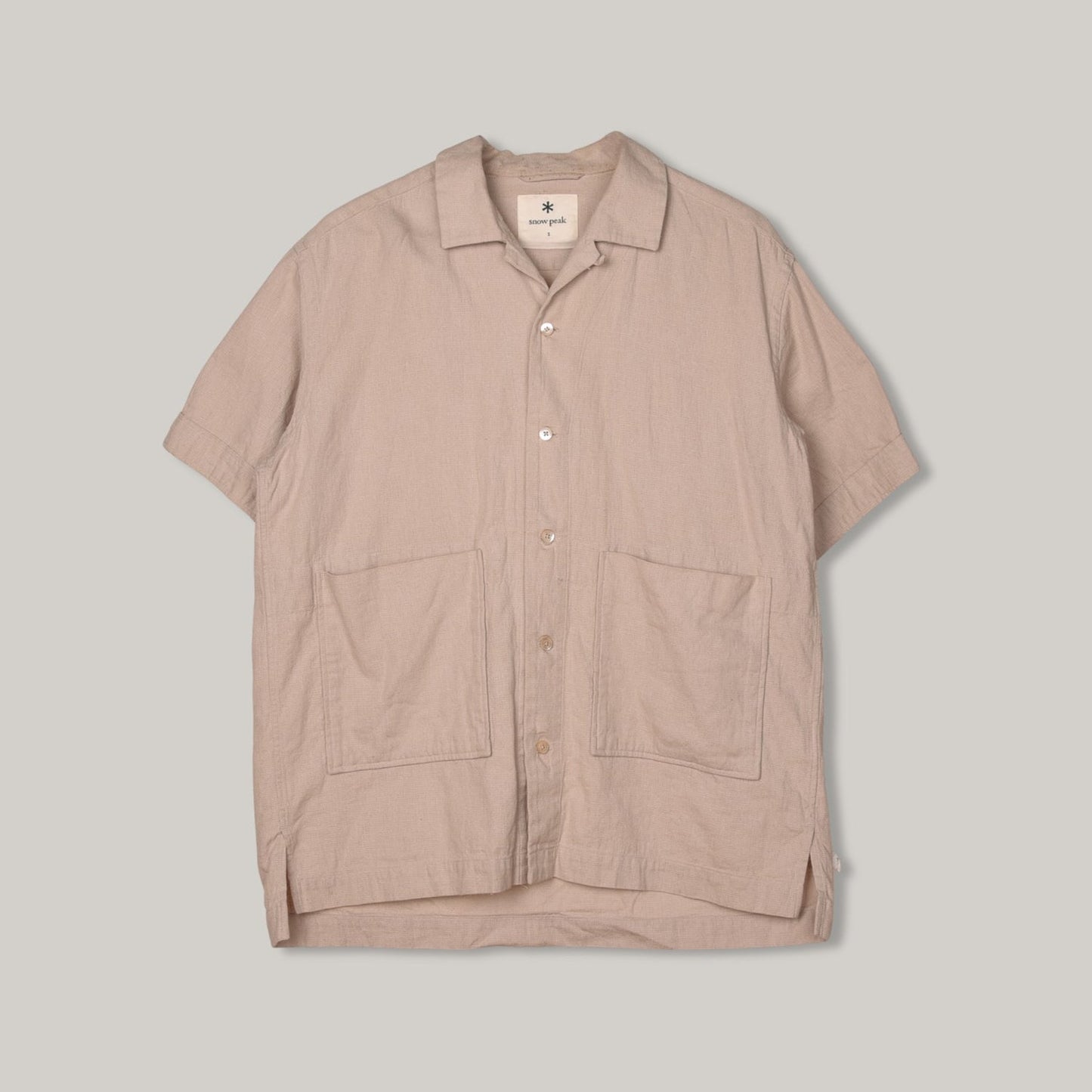 SNOW PEAK SHORT SLEEVED POCKET SHIRT  - BEIGE