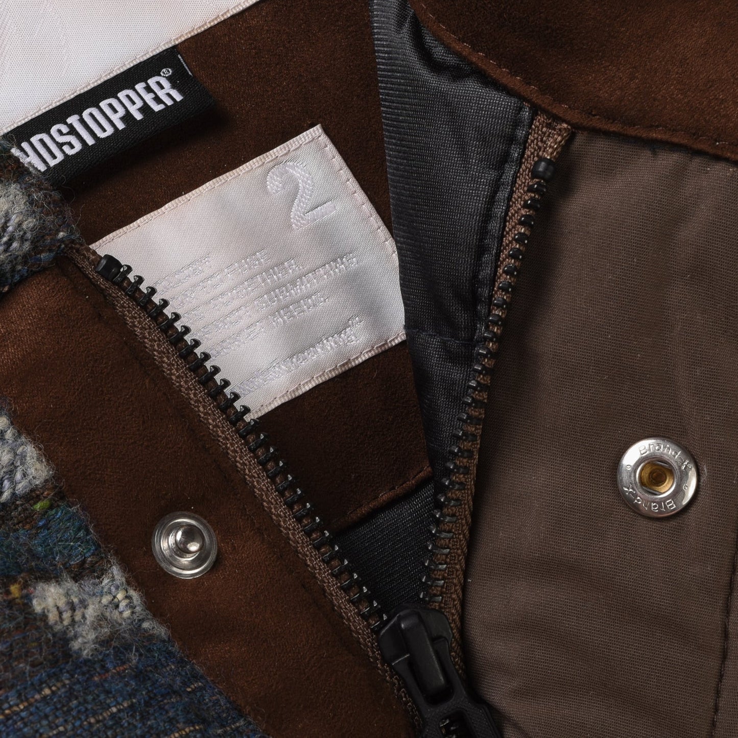 WHITE MOUNTAINEERING WIND STOPPER VEST - BROWN