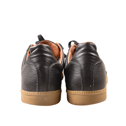 Reproduction of Found sneakers size 45